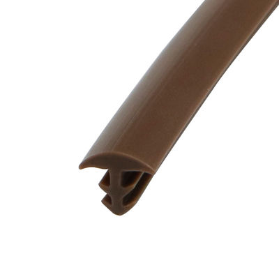 Schlitz-Art PVC-Türdichtungs-Streifen-fester Bogen formte 8*2mm Mehrfarben gestützt